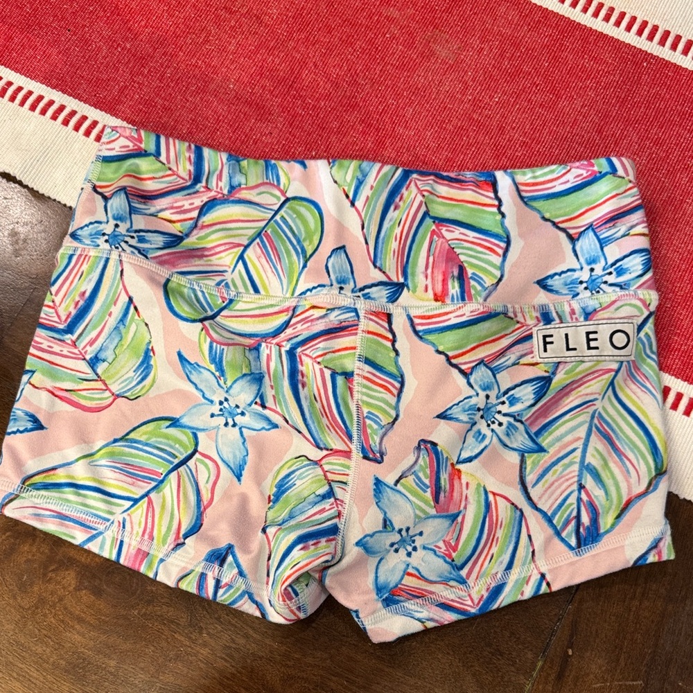 Fleo Women's Tropical Print Shorts High Rise Original